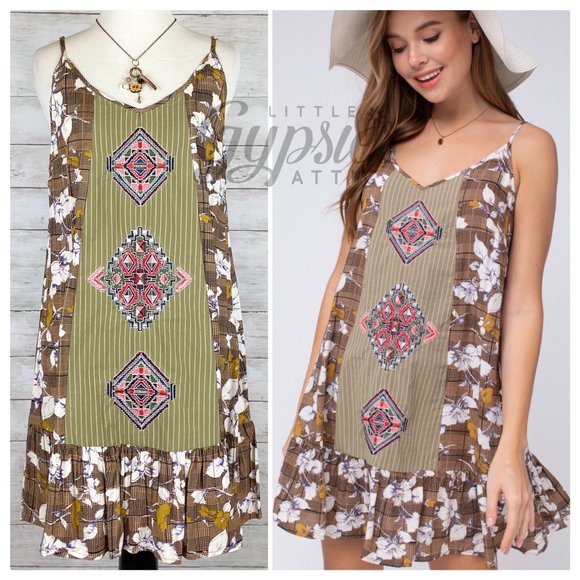 entro Dresses & Skirts - Entro Mixed Media Tunic Dress